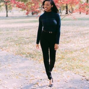 Ann Taylor the skinny black pant - size 0